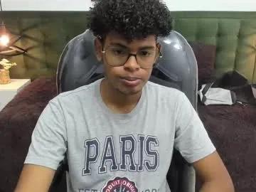 Freechat boylittle19cm on Chaturbate