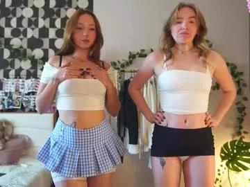 Freechat charming_daisy on Chaturbate