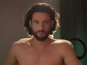 Away double_luckystrike on Chaturbate