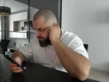 Freechat dravenpeak on Chaturbate