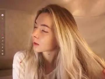 Freechat elizabethennals on Chaturbate