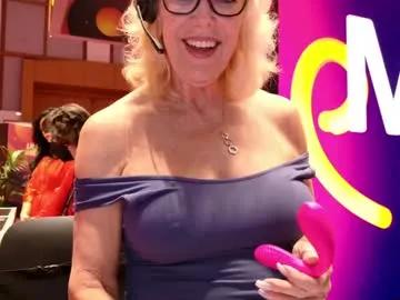 Group fitcougarcb on Chaturbate