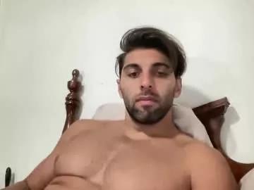 fitcurvyman4fun_69 on Chaturbate