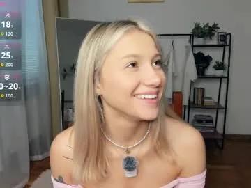 glossybabe_ — ice on my nipple ! lovense work !? ... call me Cherry :) #18 #bigboobs #new #blonde #teen [0 tokens remaining]