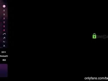 Freechat heyhotty1 on Chaturbate