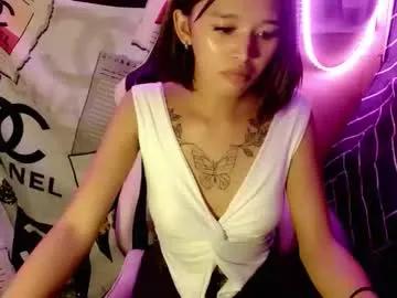 Freechat hotgirlronaxx on Chaturbate