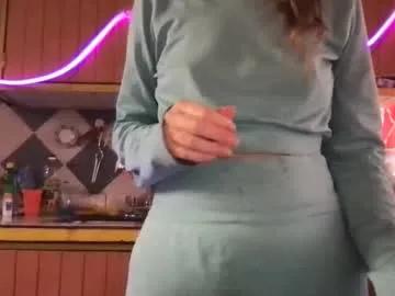 jony_marta —  GOAL: show ass 1 min [10]  PVT open  #bush #pregnant #shy #pawg #tease