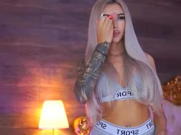 Freechat juicy_jessye on Chaturbate