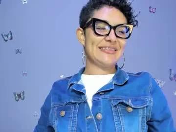 Freechat kaira_mosse_ on Chaturbate