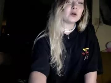 kipsy420 on Chaturbate