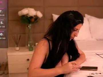 Freechat kyracase on Chaturbate