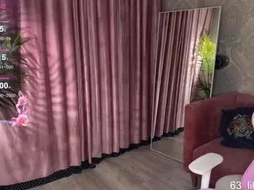 lili_01 — sexy 30 sit ups on ur face #lovense #smalltits #nopanties #blondie #tight [499 tokens left]