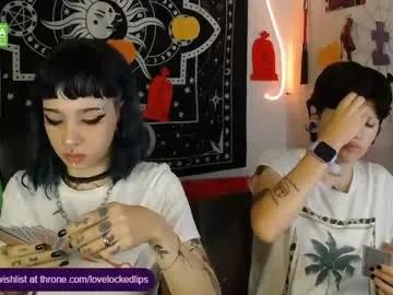 Freechat lovelockedlips on Chaturbate