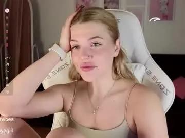 maya_blonde18 on Chaturbate
