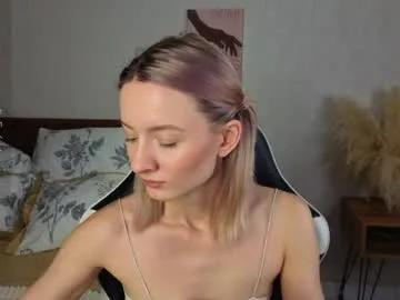Freechat minnietammy on Chaturbate
