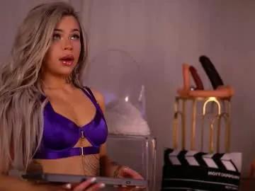 Private nickybennz on Chaturbate