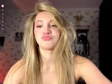 oletaguinyard — Goal: Show my legs, caress them /  Kem! Crazy, strange, cringe, but mostly - FUN! #new #shy #young #teen #18 [30 tokens remaining]