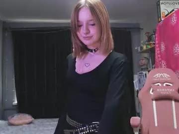 Freechat piginnya on Chaturbate