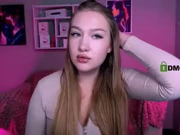Freechat playful_sophie on Chaturbate