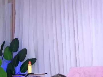 Freechat pureellie on Chaturbate