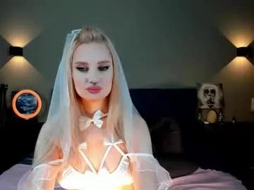 Freechat riawoods on Chaturbate