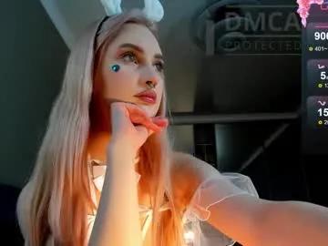 Freechat riawoods on Chaturbate