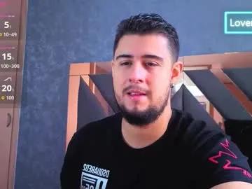 Freechat ryan_evanns on Chaturbate