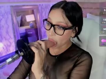Freechat scarletxoxo_ on Chaturbate