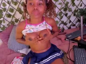 Freechat sexybrunnetem on Chaturbate