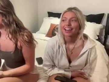 Freechat summerclarke2 on Chaturbate