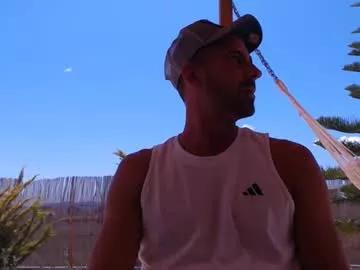 Freechat tinoclandestino on Chaturbate