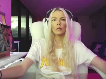 Freechat tinykylie on Chaturbate