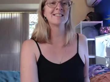 Freechat total_aussie_milfs on Chaturbate