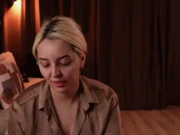 Freechat victoriamorrone on Chaturbate