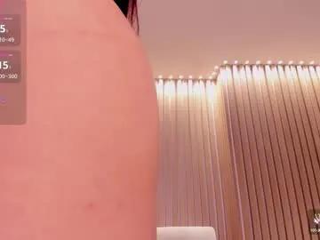 Freechat violettcastel on Chaturbate