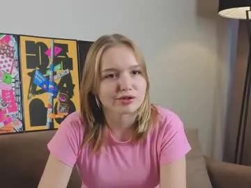 Freechat yangsperanza on Chaturbate