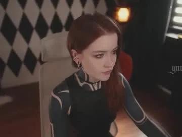 Freechat ynnenbrynn on Chaturbate