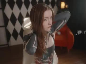 Freechat ynnenbrynn on Chaturbate