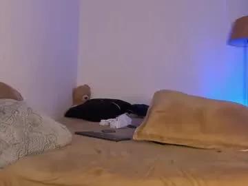 yulianpereira25 on Chaturbate