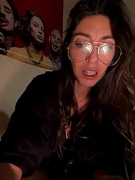 StripChat Amani_thewolf is Freechat Amani_thewolf — Finger pussy V LT