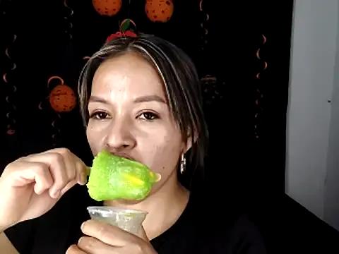 Freechat AntonelaMorriz on StripChat