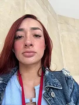 Freechat ariiel_ on StripChat