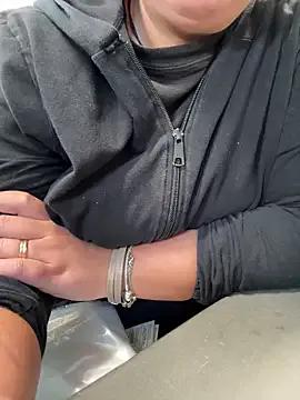 Barbarella86 on StripChat