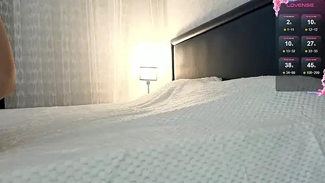 Brilliant-Kiss — make us wet