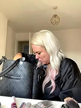 StripChat Bustyblondebabe32 is Freechat Bustyblondebabe32 — Horny bj on dildo