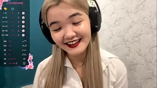 StripChat CarolannSide is Freechat CarolannSide — Flash my panties and slap ass X10