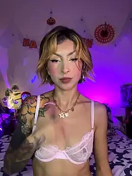 Freechat Cinamoonn on StripChat