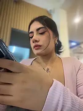 clarachanelricek — RIDE DILDO IN PUBLIC STORE SHOW