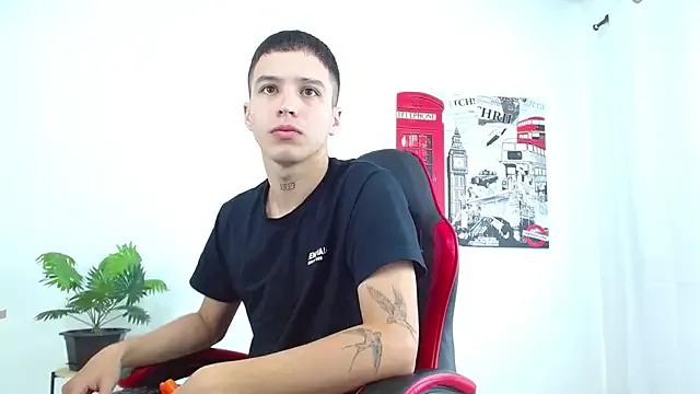 Group Cumandres18 on StripChat