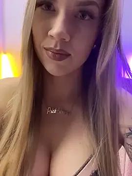 StripChat Cute-Alice is Freechat Cute-Alice — Oil tits & massage